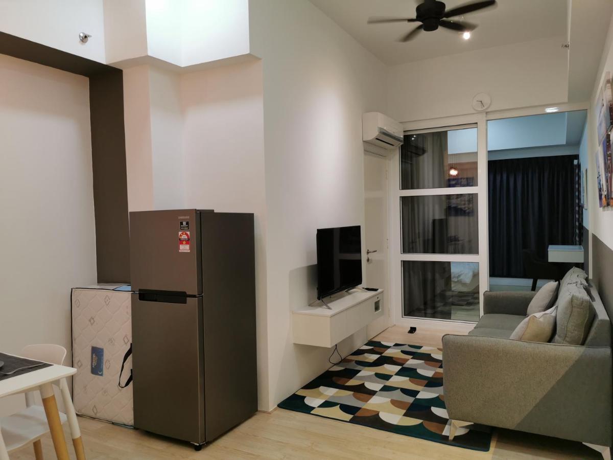 Revo At Aurora Place, Pavilion 2, 5 Minutes To Axiata Arena Bukit Jalil Free Wifi By De Harlequins Guesthouse Kuala Lumpur Luaran gambar